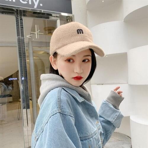 Winter thickened ladies fur ball hat letter M Baseball Cap retrro caps women bone gorras curved fitted washed vintage dad hats