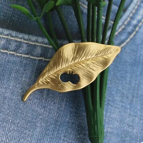 Customs department is sichuan Ming style mist Jin Shuye Korea clothing accessories alloy brooch female pin
