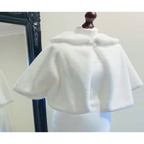Winter Wedding Faux Fur Wrap / Fur Shawl / Bridal Bolero / Bride Cover Up / Ladies Stole / Winter Wedding / Winter Bride / Vinta