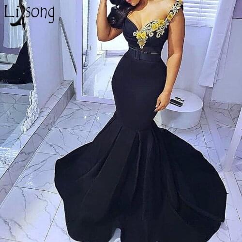 Elegant Black Mermaid Long Evening Dresses 3D Flower Beaded Long Women Formal Party Dress Modest Prom Gowns 2020