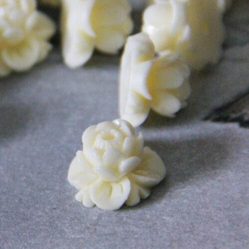 10pcs/lot 14mm Light Yellow Flower Beads Flat Back Resin Lotus Flower Beads DIY Craft Jewelry Making Accessories