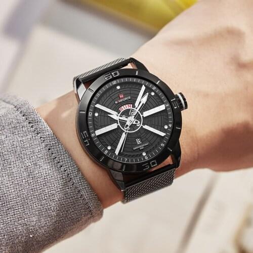 NAVIFORCE Brand Mens Fashion Quartz Analog WristWatch Men Waterproof Military Sport Watches Creative Dial Design Male Clock 2020