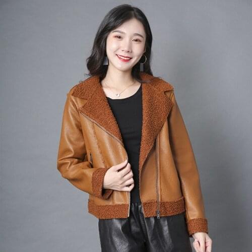 Autumn Winter Women Faux Fur Coat pu Leather tops Short Warm Plush Thick Outerwear Ladies padded Fur Lamb wool Leather Jackets