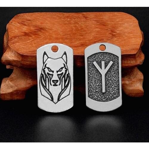 Vintage Nordic Wolf Totem Rune Pendant Viking Rune Animal Amulet Necklace