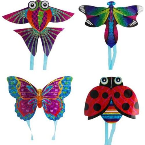 4Pcs/Set Cool Mini Finger Kite Toys For Children Indoor And Outdoor Fun & Sports Little Kites With Random Color