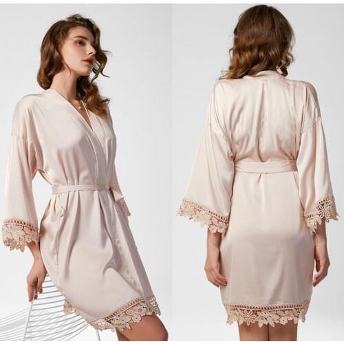 Sweet Lace Trim Kimono Robe Gown Women Bride Bridesmaids Wedding Bathrobe V-Neck Short Nightgown Spring Autumn Satin Sleepwear