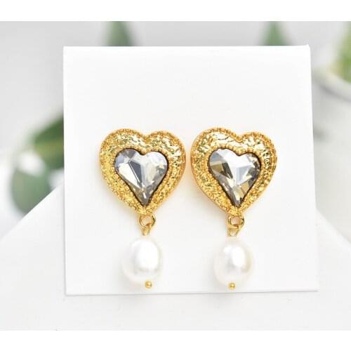 Vintage Earring For Women2021 Aesthetic Gold Heart Glass With Natural Pearl Pendant Charm Lady Luxury Gift Accessories Jewelry