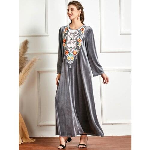 Embroidery Muslim Velvet Dress Women Winter Kaftan Jubah Long Robe Abaya Islamic Clothing Turkey Arabic Elegant Hijab Dresses