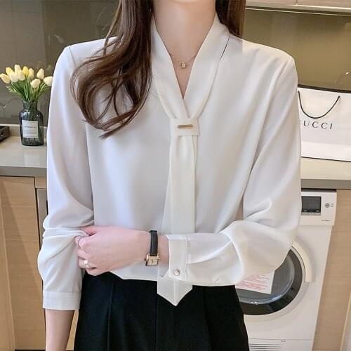 Chikichi 2021 Spring New Korean Loose Bow Professional White Chiffon Shirt Blouse Temperament OL Women Blouse Long Sleeve