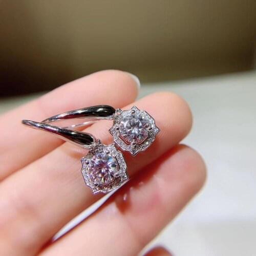 饰诗 Women's Silver Earrings