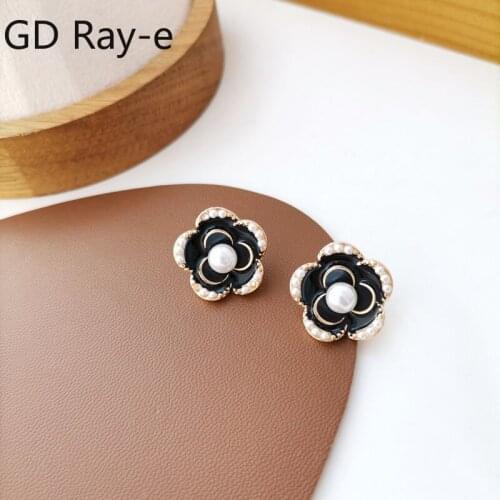 Hepburn Style Vintage Earrings Flower Pearl Earclip for Girl 2846