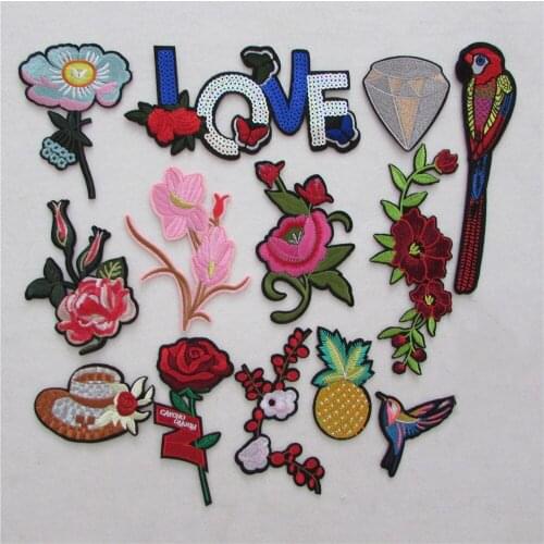 2017 year Hot sales fashion hot melt adhesive applique embroidery patches DIY accessory 1pcs sell C5845-C5932