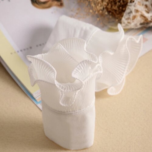 Women 2Pcs Ruffled Stand False Collar Half Shirt with Fake Cuffs Wristband Set