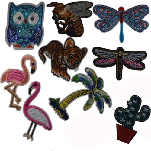 2Pcs Sewing embroidered patches hotfix motif applique Owl Bee Tiger Dragonfly Pelican iron patches for clothing Accessory