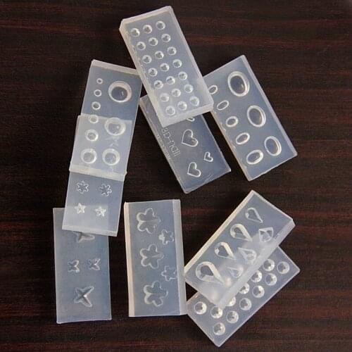 5Pcs 3D Carving Design DIY Stencil Nail Art Tools Acrylic Silicone Mold Set for Nail Art Painting Random delivery