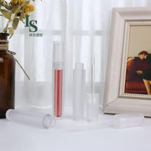 Frosted Matte Lipstick Packaging Wholesale Custom Makeup Lip Gloss Container with Your Own Logo Empty Bottle Doe Foot Applicator