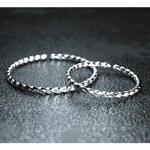 2PCS 8mm And 10mm Surgical Steel Septum Nose Ring Piercing Rings 20 G Hoop Lobe Daith Tragus Helix Cartilage Earrings Piercings