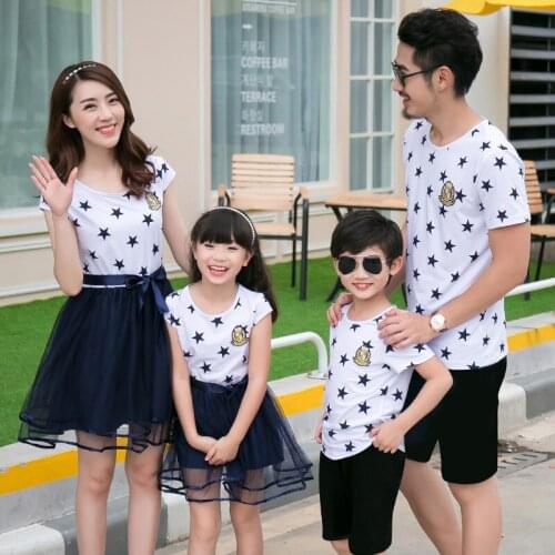 Mother Daughter Star Shirt Dress Lace Tutu Skirt for Family Look Mommy and Me Dresses Father Son Shirts Clothing Dad Baby Tees