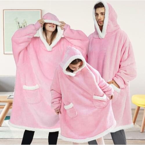 Sherpa Fleece Oversize Hooded Blanket Hoodie with Sleeve Pockets Weighted Indoor Winter Warm Throw TV Blanket Sweatshirts Women