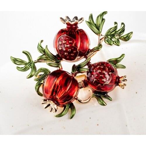 High Quality Pomegranate Fruits Brooches For Women Elegant Fashion Pin Red Flower Brooch Wedding Jewelry