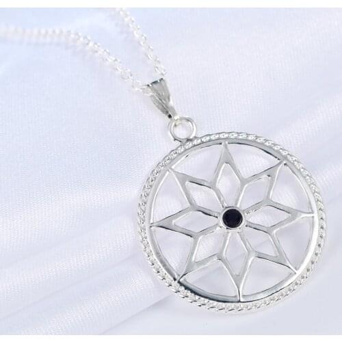 Chandler Round Maple Pendant Necklaces Long Clavicle Chain Slavic Religious Ethic Jewelry For Women Antique Bijoux