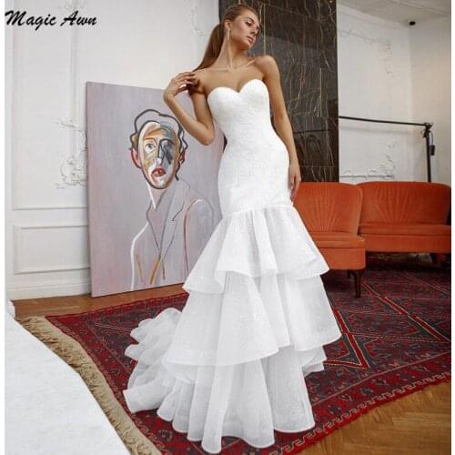 Magic Awn Gliiter Mermaid Wedding Dresses Sweetheart Tiered Cake Princess White Mariage Gowns With Train Boho Robe Mariée