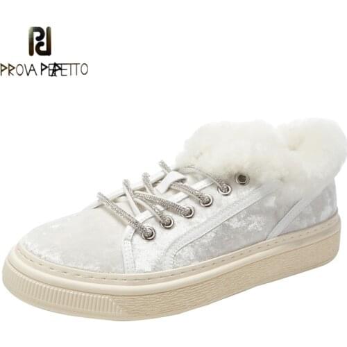 2021 Winter Fashion New Leather Low-cut Warm Single Shoes Lamb Hair Rhinestone Cross-lace Round Toe Platform Casual Sneakers
