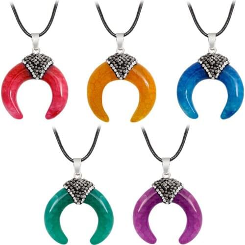 Fashion 32x30mm Semi-precious Agate/Resin Pendants Moon Shape 9 Colors for Choice Pendants for Necklace Designer Charms