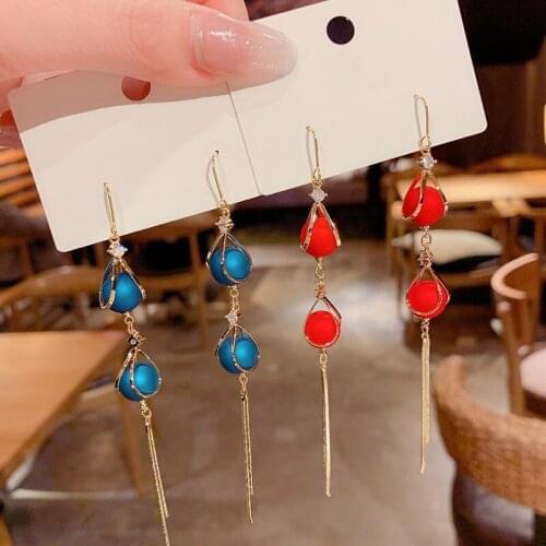 2020 new trendy temperament long pearl earrings drop earrings female net red tassel wild