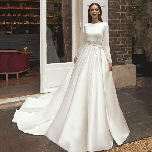 Bohemian Bride Dresses Bateau Neck Appliques Pearls White Satin Wedding Dress With Long Sleeves Backless Robe De Mariee