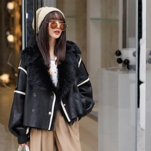 2020 Winter Ladies One Piece of Fur Sheepskin Jacket with Plush Collar Womens Cool Streetwear
