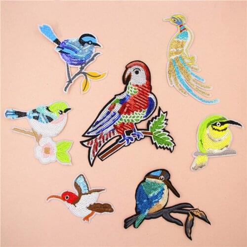 Sequined Embroidered Peacock Bird Patch Clothes Sticker Bag Sew Iron On Applique DIY Apparel Sewing Clothing Accessories BU127