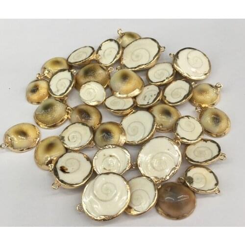 Natural shell irregular Conch Pendants Exquisite Charms for Jewelry Making DIY Bracelet Necklaces earring Accessories Size20x25m