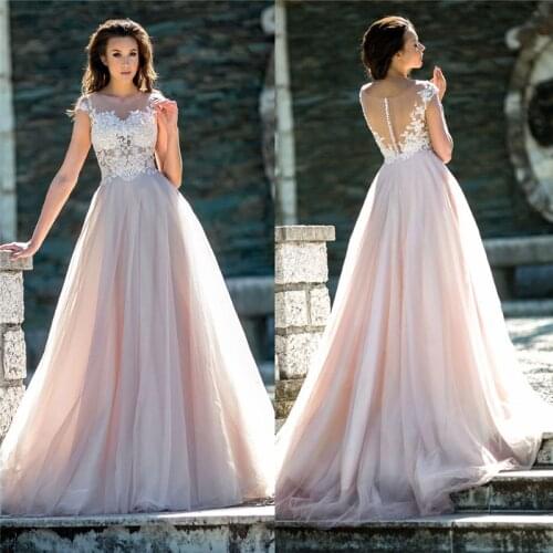 Sheer Scoop Neck Lace Top A-Line Wedding Dress Garden Soft Tulle With Buttons Back Short Sleeves Bridal Gowns Spring Beautiful