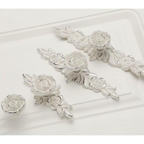 European Lvory White Rose Flower Kitchen Cabinet Handles Wardrobe Cupboard Door Pulls Drawer Knobs Furniture Hardware