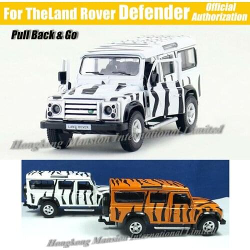 1:36 Scale Diecast Alloy Metal Army Camo Military Vehicle Car Model For TheLand Rover Defender Collection Model Pull Back Toys
