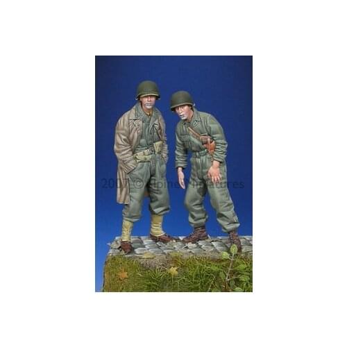 American Resin Soldiers of World War II Two tank crews 1:35