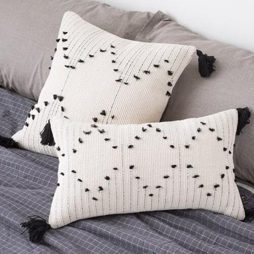 Nordic Modern Minimalist Black and White Cut Flower Pillowcase Handmade Tassel Geometric Cushion Cover
