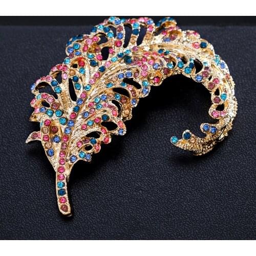 High Quality Sleek Feather Full Rhinestone Golden-color Planting Brooches for Women Brooch Pins Jewelry
