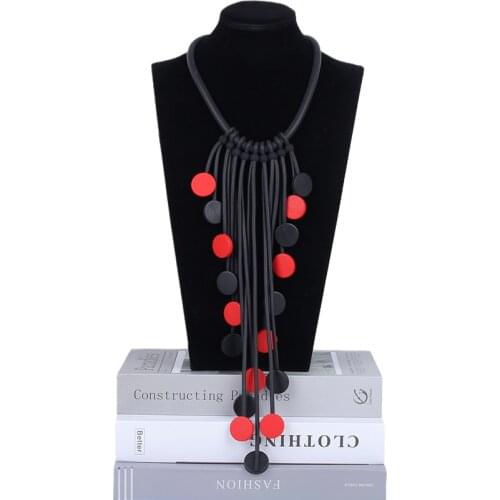 YD&YDBZ Summer Fashion Red Black Wood Gothic Rubber Necklace Handmade Tassel Folk Costume Simple Sweater Chain Jewelry Gift