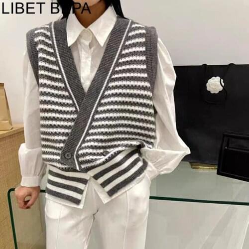 New 2021 Autunm Winter Women Sweaters Buttons Sleeveless Vest Waistcoat French Striped Knitted Wild Vintage Short Tops SWV3085JX