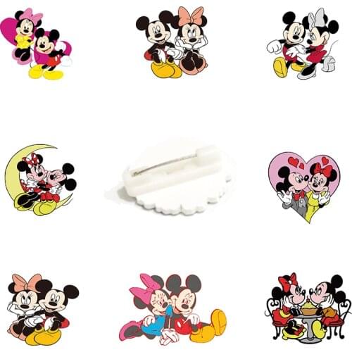 Disney Mickey Minnie Play Brooch Jewelry Fashion Icon Acrylic Badge Resin Brooch Pin Child Gift Fashion Brooch Couple Pin