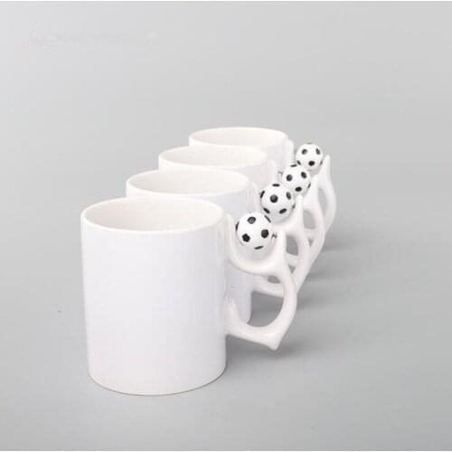 2018 Creative Football Mug with rolling ceramic cup funny coffee mug office Tea Cup Milk Fruit Juice Cup