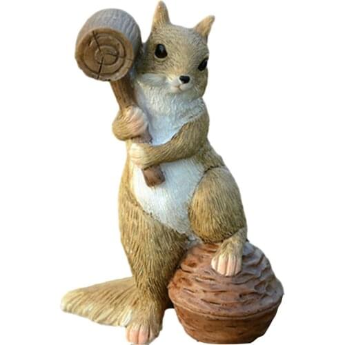 Free And Lovely Squirrel Three Brothers Resin Sculpture Creative Home Small Ornaments Childrens Room Garden Deco Gift