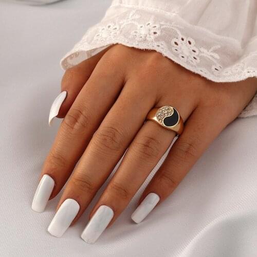 Hot Selling Metal Yin and Yang Rings for Women Gold Silver Color Crystal Ring Cute Smile Heart Animal Plant Rings Jewelry Gift