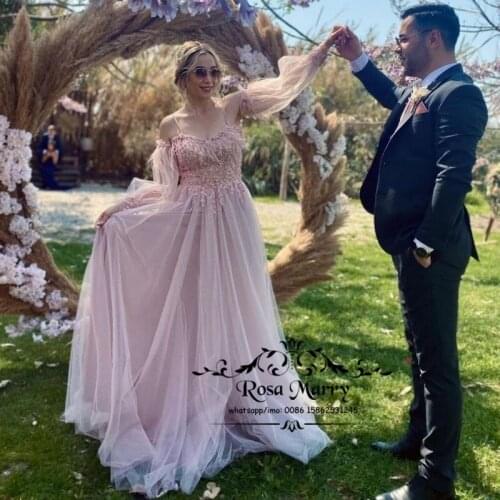 Blush Pink Feather Prom Dresses 2021 A Line Off Shoulder Long Sleeves Vintage Lace Sequins Arabic Girl Reception Party Gowns