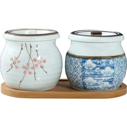 Japanese style ceramic seasoning pot suit kitchen household capsicum pot with cover pig oil salt restaurant oil splashed large