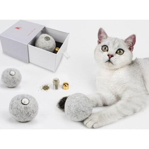 Pet Products Wool Plush Ball For Games Play Cats Catnip Lick Nip Soft Chewing Toy Basik Cat Stuffed Magic Ball Clean Teeth Kitty