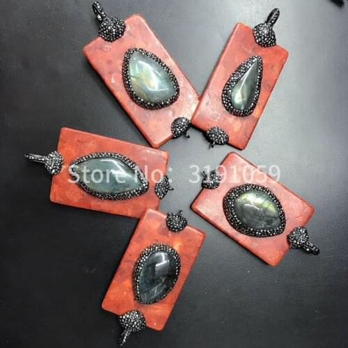 The natural pull stone is a perfect match for the red grass coral pendant with a package of five around 155 grams