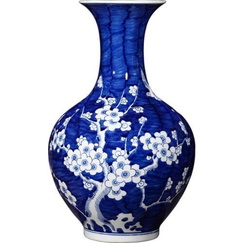 Classic Chinese Style Hand Painted Blue and White Porcelain Plum Blossom Home Decoration Flower Vase